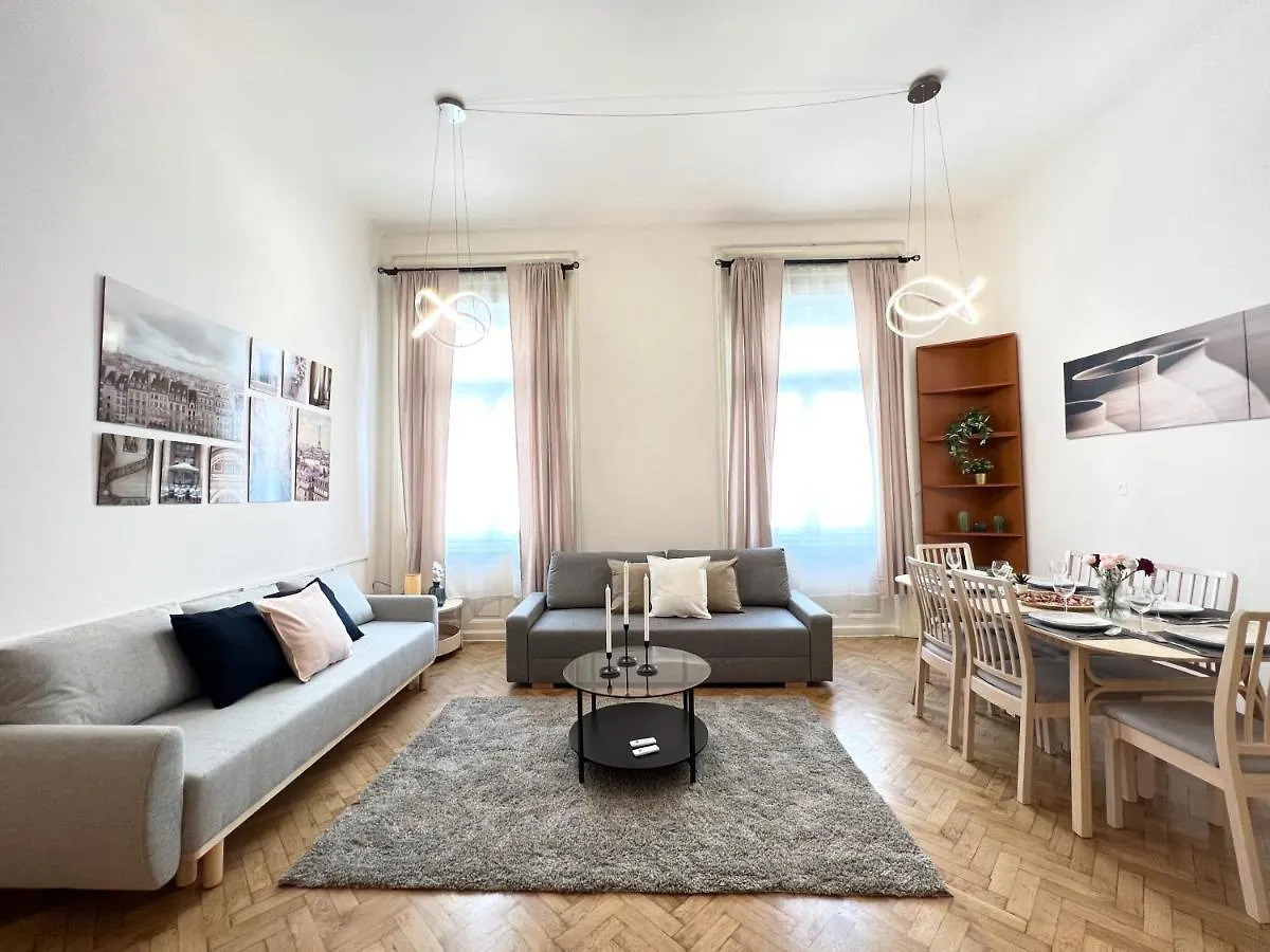 Ferenc Apartment 布达佩斯