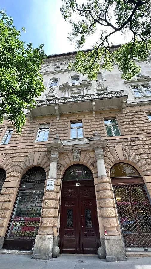 Ferenc Apartment 布达佩斯